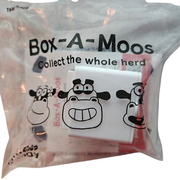 2025 Chick Fil A Box A Moos New in Package - Picture 1 of 2